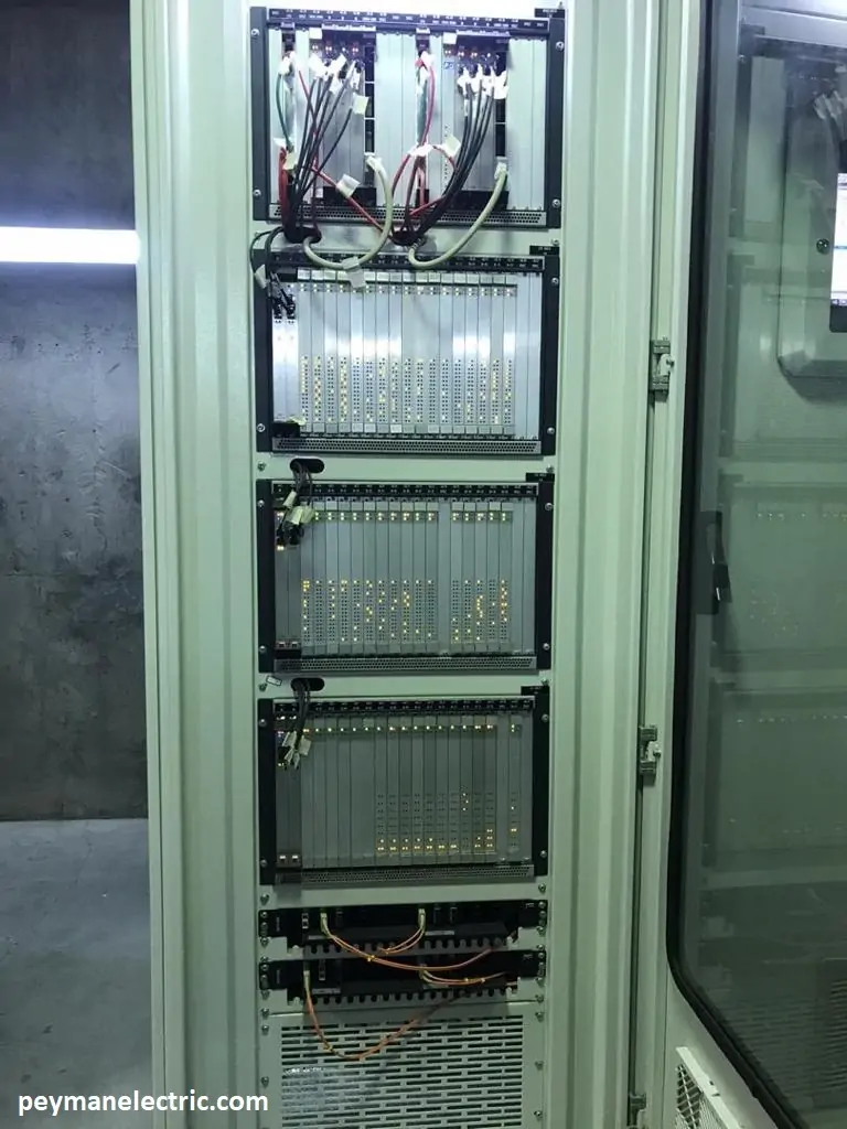 نمای داخلی تابلو برق  نمای داخلی تابلو برق